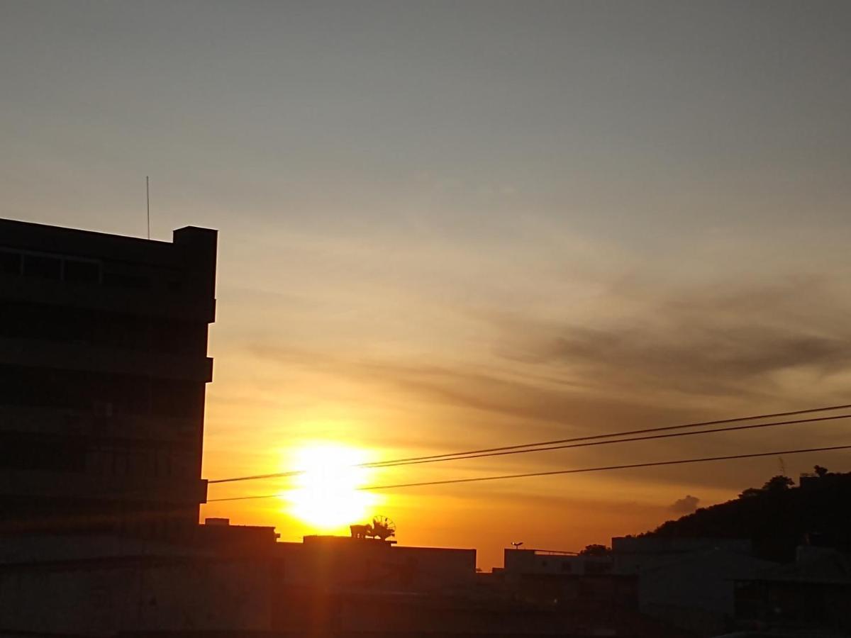 Apartamento Aconchegante No Centro De กาโบฟรีโอ ภายนอก รูปภาพ