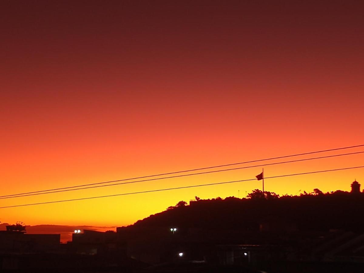 Apartamento Aconchegante No Centro De กาโบฟรีโอ ภายนอก รูปภาพ